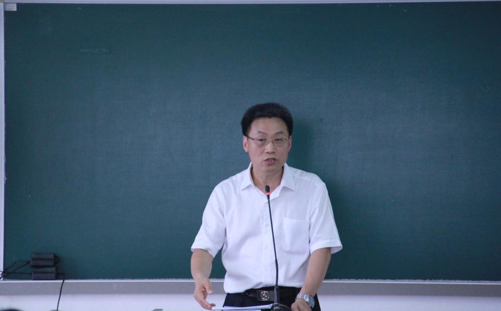 经理董金伟致辞